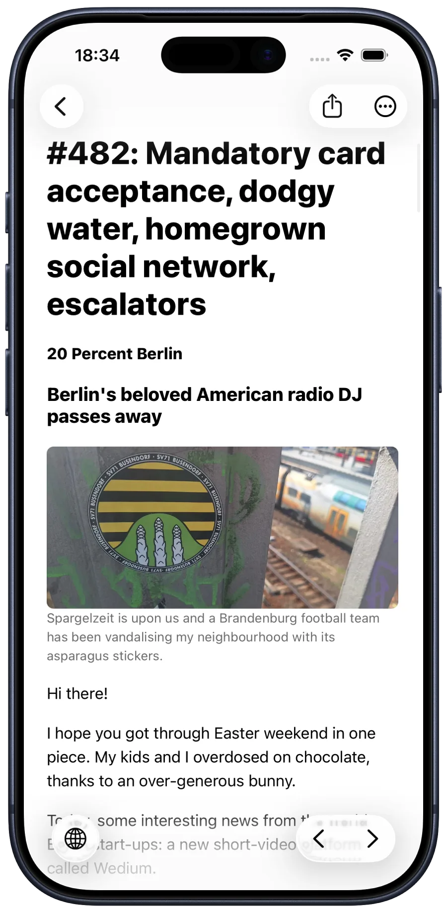 FeedFlow reader mode on iPhone — distraction-free article view